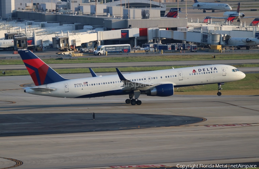 Delta Air Lines Boeing 757-232 (N6714Q) | Photo 355308