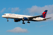 Delta Air Lines Boeing 757-232 (N6714Q) at  Orlando - International (McCoy), United States