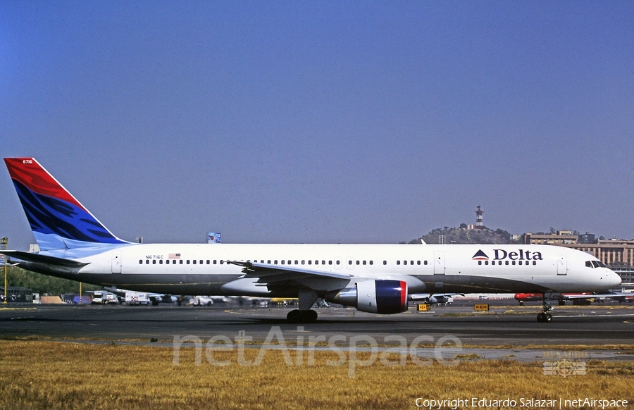 Delta Air Lines Boeing 757-232 (N6716C) | Photo 455901