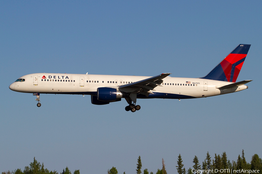 Delta Air Lines Boeing 757-232 (N67171) | Photo 360750