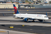 Delta Air Lines Boeing 757-232 (N67171) at  Phoenix - Sky Harbor, United States
