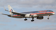 American Airlines Boeing 757-223 (N671AA) at  Miami - International, United States