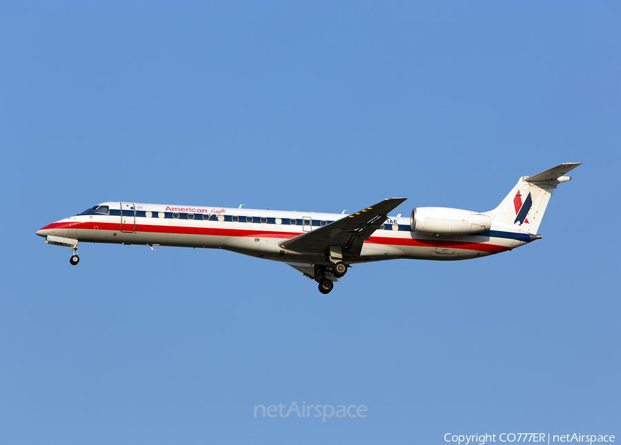 American Eagle Embraer ERJ-145LR (N671AE) | Photo 11561