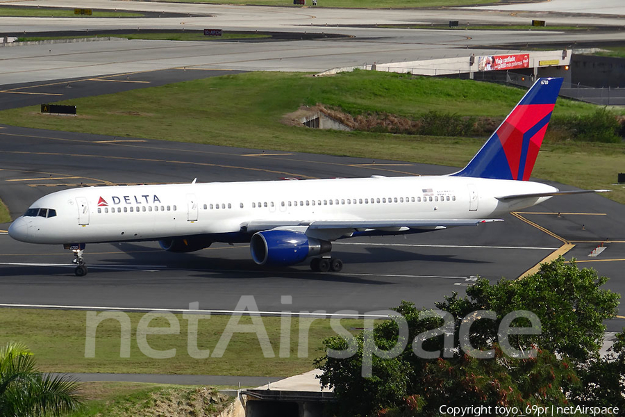 Delta Air Lines Boeing 757-232 (N671DN) | Photo 69448