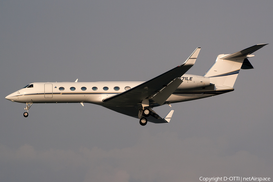 (Private) Gulfstream G-V-SP (G550) (N671LE) | Photo 201094