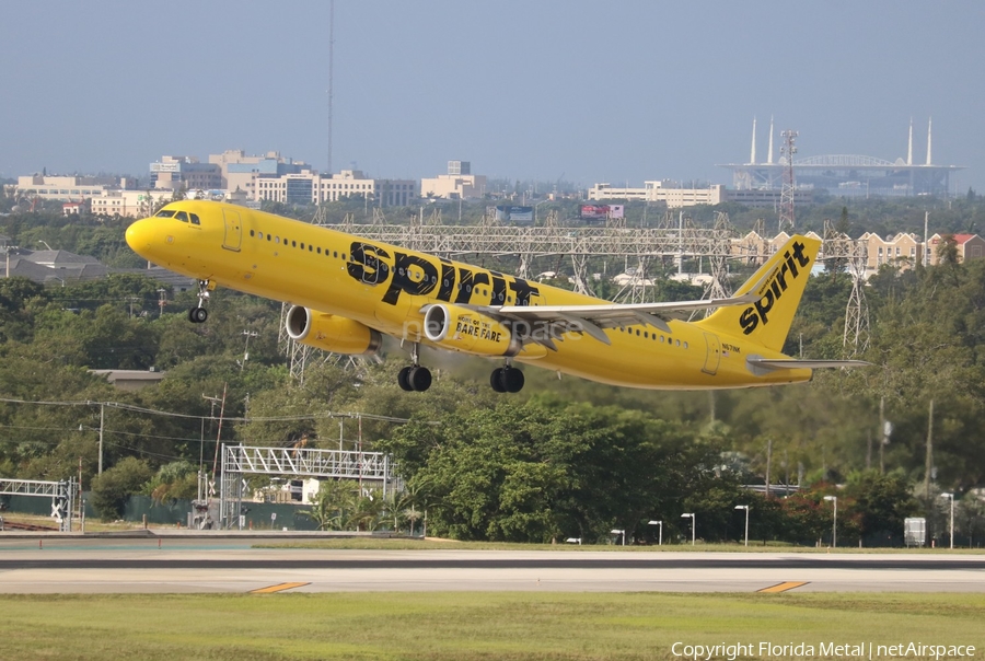 Spirit Airlines Airbus A321-231 (N671NK) | Photo 358092