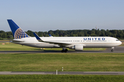 United Airlines Boeing 767-322(ER) (N671UA) at  Hamburg - Fuhlsbuettel (Helmut Schmidt), Germany