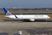 United Airlines Boeing 767-322(ER) (N671UA) at  Berlin - Tegel, Germany