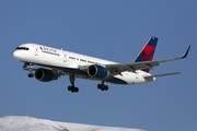 Delta Air Lines Boeing 757-232 (N672DL) at  Eagle - Vail, United States