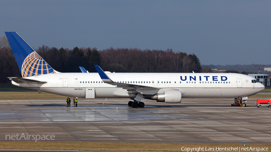 United Airlines Boeing 767-322(ER) (N672UA) | Photo 100798