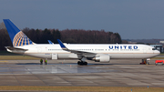 United Airlines Boeing 767-322(ER) (N672UA) at  Hamburg - Fuhlsbuettel (Helmut Schmidt), Germany