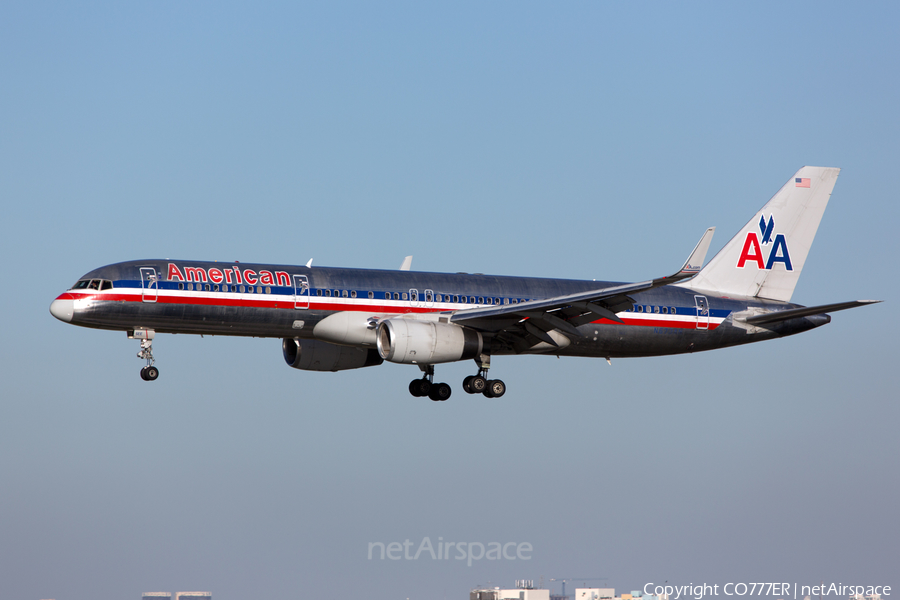 American Airlines Boeing 757-223 (N673AN) | Photo 37936