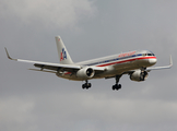 American Airlines Boeing 757-223 (N673AN) at  Miami - International, United States