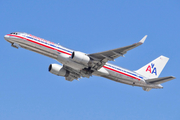 American Airlines Boeing 757-223 (N673AN) at  Miami - International, United States