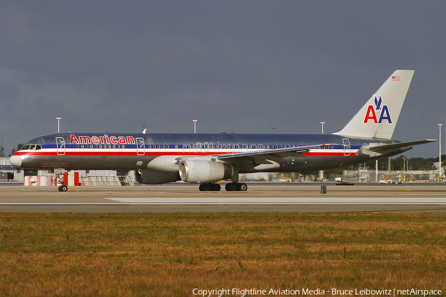 American Airlines Boeing 757-223 (N673AN) | Photo 84218