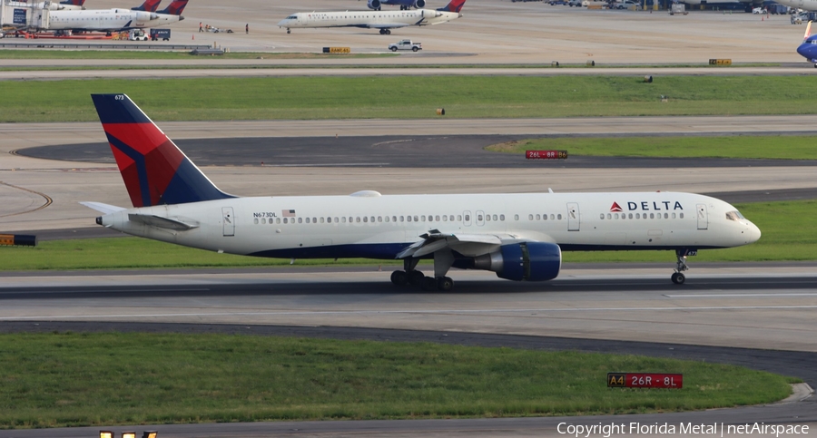 Delta Air Lines Boeing 757-232 (N673DL) | Photo 628631