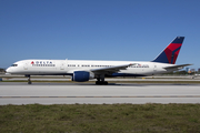 Delta Air Lines Boeing 757-232 (N673DL) at  Ft. Lauderdale - International, United States