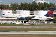 Delta Air Lines Boeing 757-232 (N673DL) at  Ft. Lauderdale - International, United States