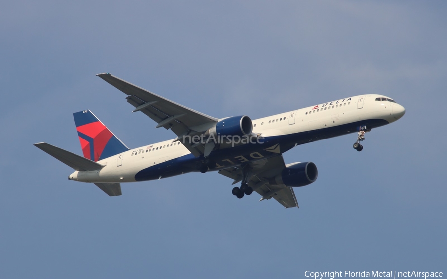 Delta Air Lines Boeing 757-232 (N673DL) | Photo 621642