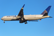 United Airlines Boeing 767-322(ER) (N673UA) at  Barcelona - El Prat, Spain