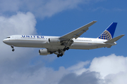 United Airlines Boeing 767-322(ER) (N673UA) at  Houston - George Bush Intercontinental, United States