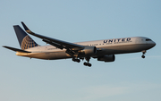 United Airlines Boeing 767-322(ER) (N673UA) at  London - Heathrow, United Kingdom