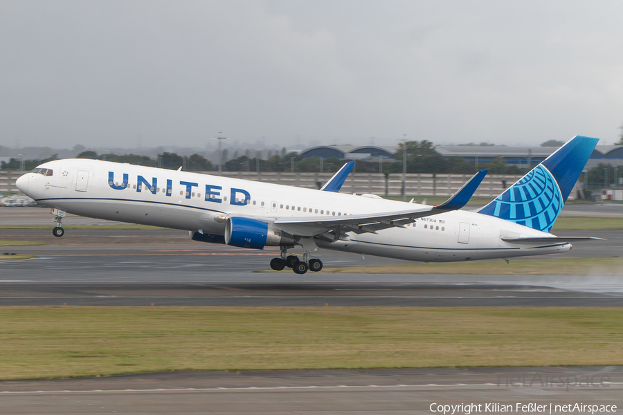 United Airlines Boeing 767-322(ER) (N673UA) | Photo 640117