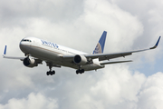 United Airlines Boeing 767-322(ER) (N673UA) at  London - Heathrow, United Kingdom