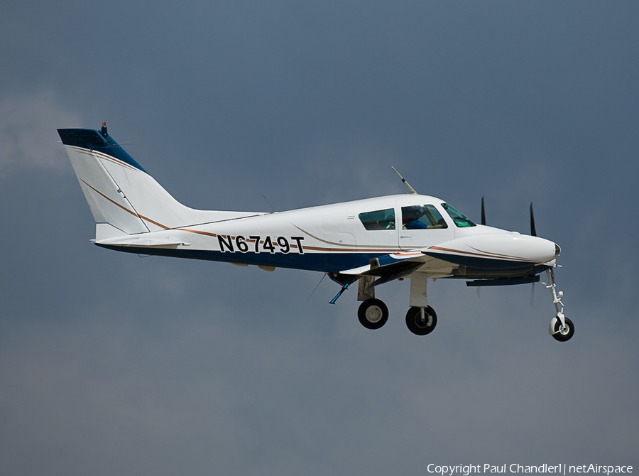 (Private) Cessna 310D (N6749T) | Photo 125647