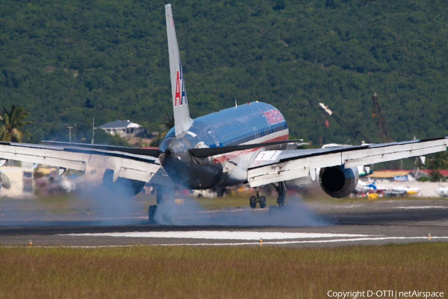 American Airlines Boeing 757-223 (N674AN) | Photo 216923