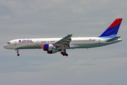 Delta Air Lines Boeing 757-232 (N674DL) at  Oranjestad - Reina Beatrix International, Aruba