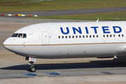 United Airlines Boeing 767-322(ER) (N674UA) at  Hamburg - Fuhlsbuettel (Helmut Schmidt), Germany