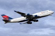 Delta Air Lines Boeing 747-451 (N674US) at  Atlanta - Hartsfield-Jackson International, United States