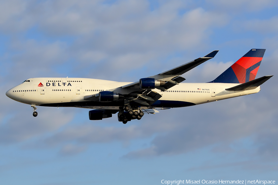 Delta Air Lines Boeing 747-451 (N674US) | Photo 170243