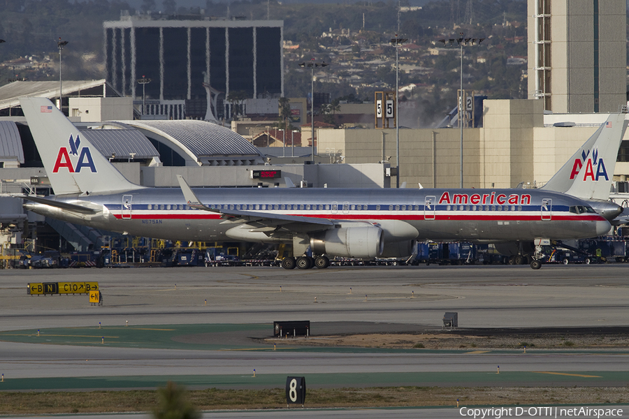American Airlines Boeing 757-223 (N675AN) | Photo 339634