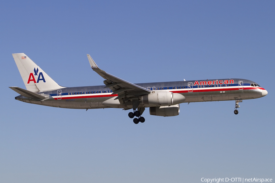 American Airlines Boeing 757-223 (N675AN) | Photo 430583