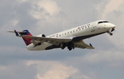Delta Connection (SkyWest Airlines) Bombardier CRJ-200LR (N675BR) at  Detroit - Metropolitan Wayne County, United States