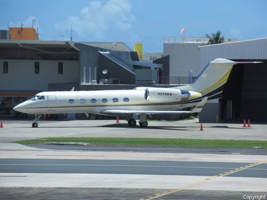 (Private) Gulfstream G-V (N675RW) | Photo 245239