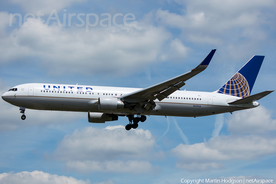 United Airlines Boeing 767-322(ER) (N675UA) | Photo 50032