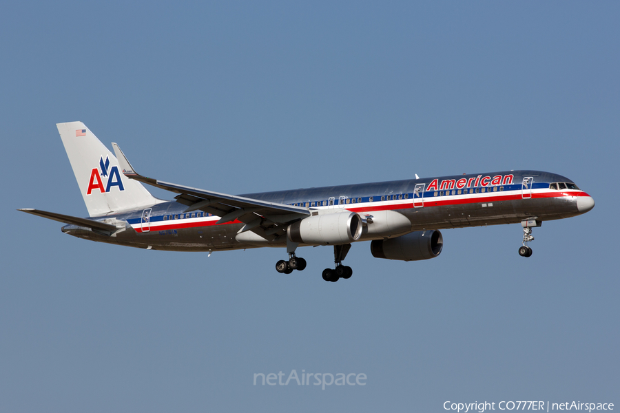 American Airlines Boeing 757-223 (N676AN) | Photo 56870