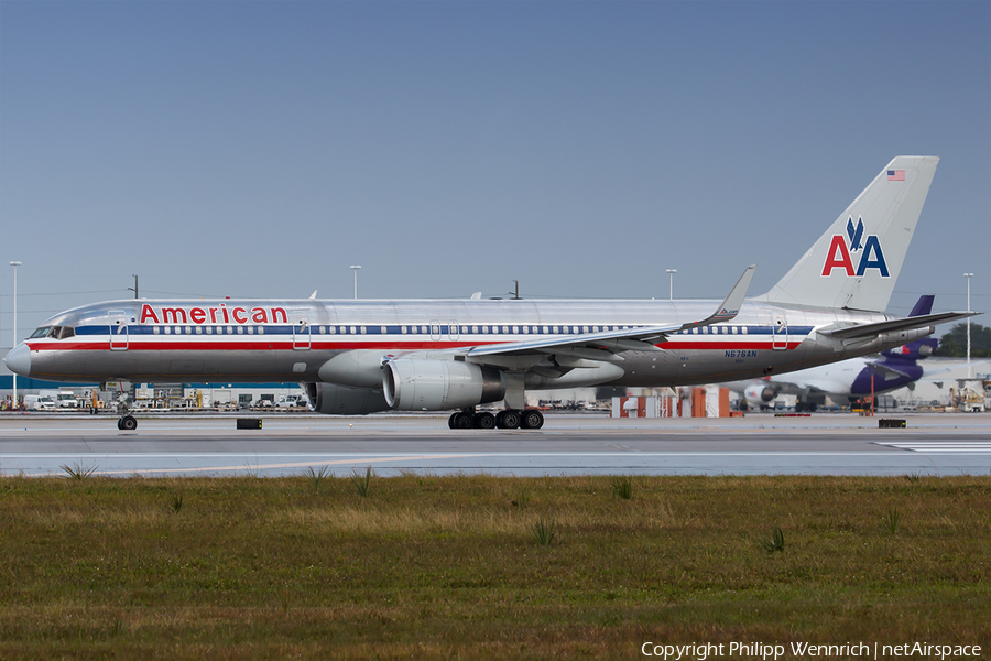 American Airlines Boeing 757-223 (N676AN) | Photo 138088