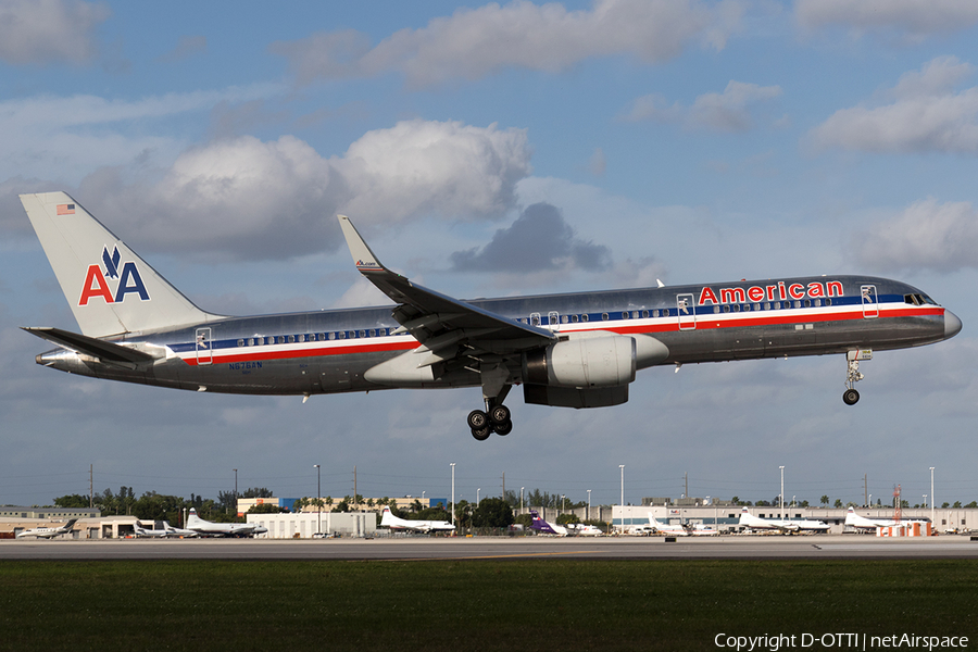 American Airlines Boeing 757-223 (N676AN) | Photo 138762