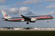 American Airlines Boeing 757-223 (N676AN) at  Miami - International, United States