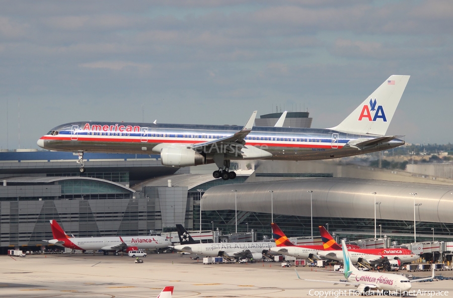 American Airlines Boeing 757-223 (N676AN) | Photo 295918