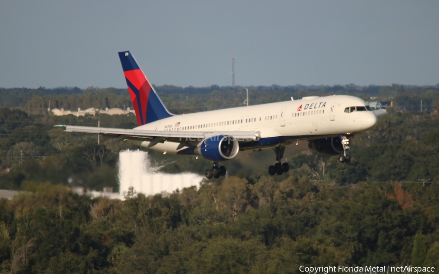 Delta Air Lines Boeing 757-232 (N676DL) | Photo 305078