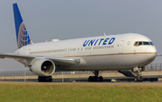 United Airlines Boeing 767-322(ER) (N676UA) at  Amsterdam - Schiphol, Netherlands