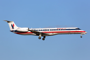 American Eagle (Envoy) Embraer ERJ-145LR (N677AE) at  Dallas/Ft. Worth - International, United States