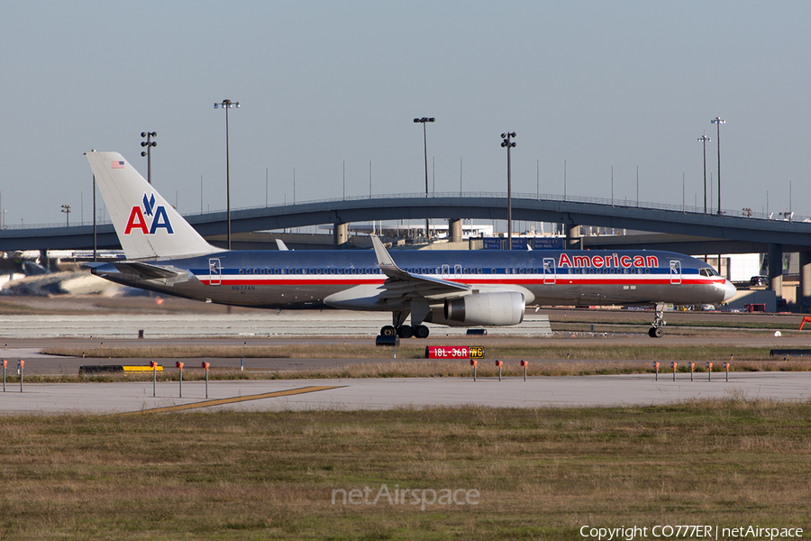 American Airlines Boeing 757-223 (N677AN) | Photo 92411