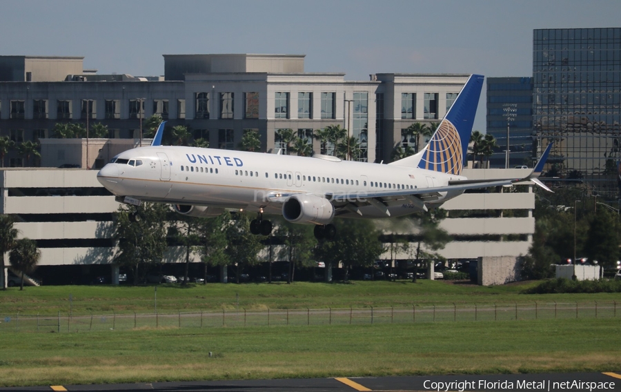 United Airlines Boeing 737-924(ER) (N67812) | Photo 405516