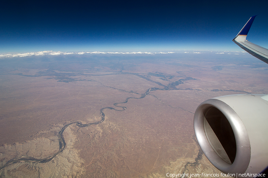 United Airlines Boeing 737-924(ER) (N67827) | Photo 186472